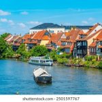 物流中转站:提升运输效率的关键枢纽与运营策略分析 isq1hi3dl6